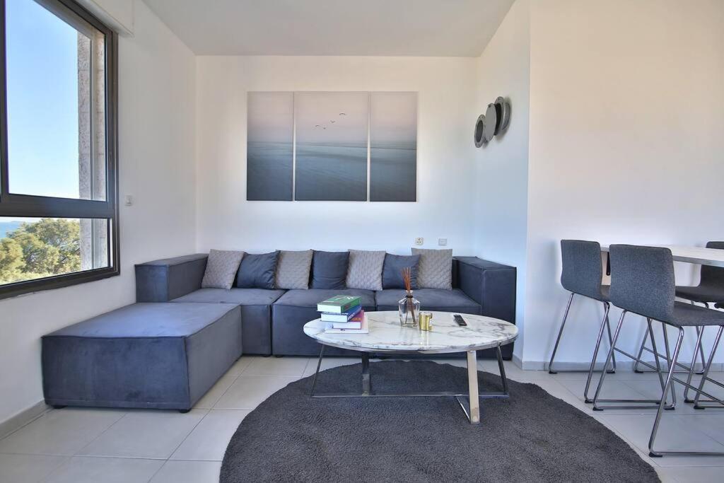 Breeze” Luxury Apartment” ハイファ エクステリア 写真