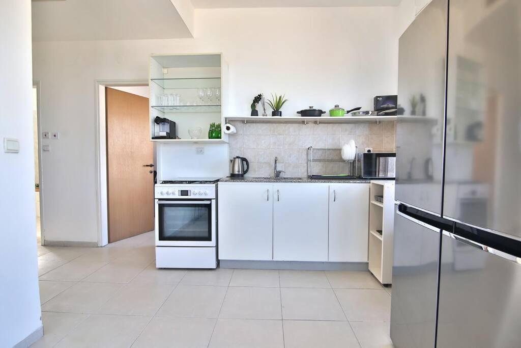 Breeze” Luxury Apartment” ハイファ エクステリア 写真